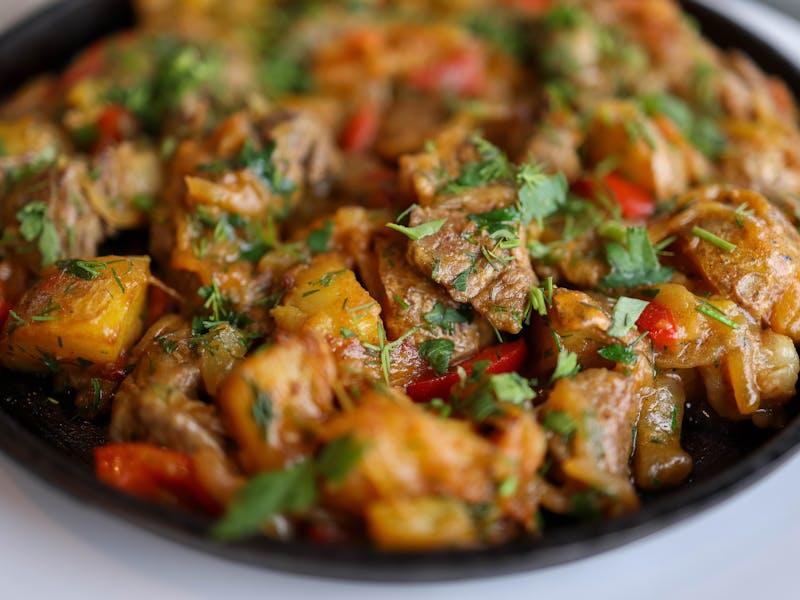 ** Otkrivanje Balkanskih Okusa: Najbolji Recepti za Sarma, Pečene Paprike i Baklavu** - Second Image