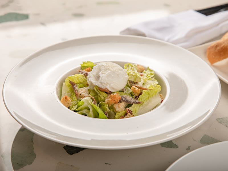 **Proljetni Recepti: Osvježite Svoj Jelovnik sa Salatom, Čorbom i Tortom od Jagoda** - Third Image