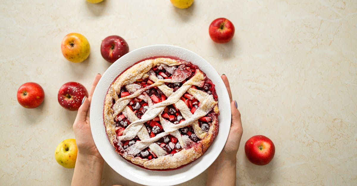 Baklava, Pita s Jabukama i Još Mnoge Poslastice