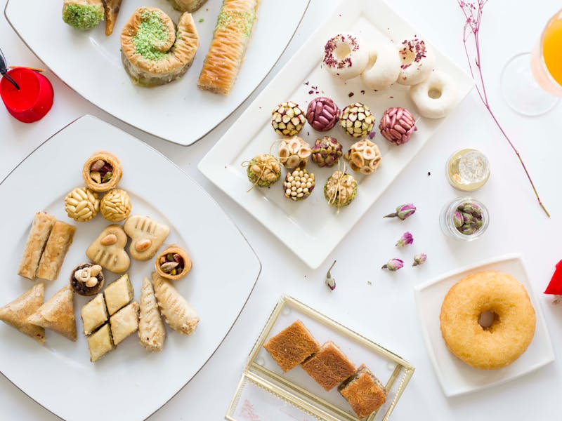 **Otkrijte Stare Balkanske Recepta za Slatka Jela: Baklava, Torta od Jogurta i Još Mnoge Poslastice** - Third Image