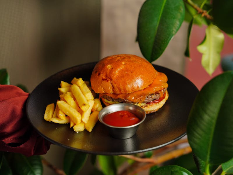 ** Uživajte u Ukusnim Obrocima za Samo Nekoliko Minuta** - Fourth Image