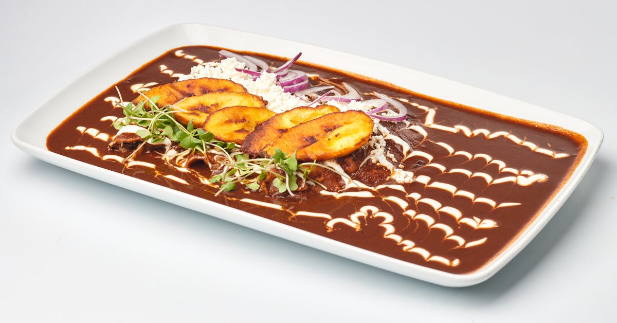 Otkrijte Stare Balkanske Recepti za Slana Jela: Sarma, Musaka i Još Mnoge Delicije