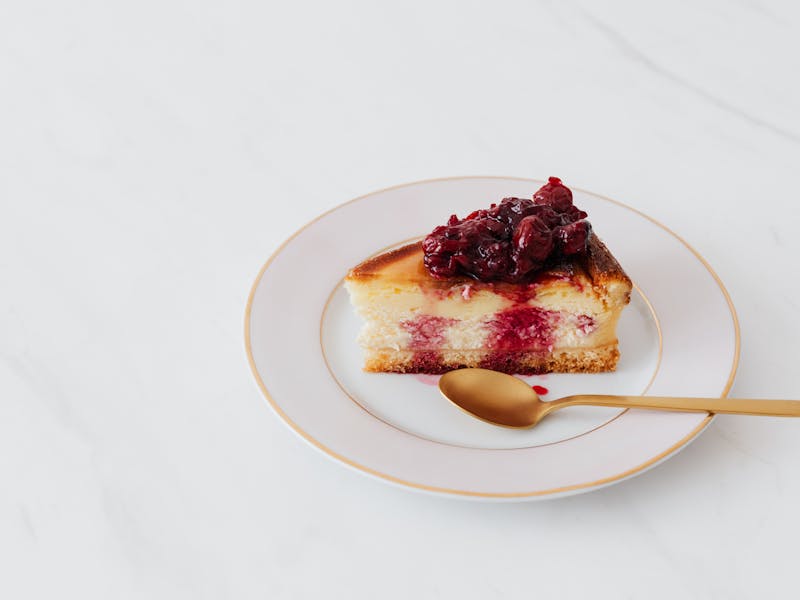 ** Otkrijte 4 Tradicionalna Balkanska Recepta za Slatka Jela - Baklava, Kolač sa Višnjama, Tufahija i Pita sa Sirom** - Second Image