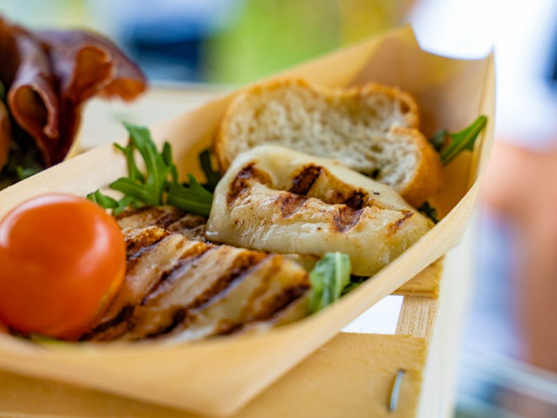 ** Tradicionalni  Sarma, Pita, Ajvar i Još Mnoge Delicije** - Second Image