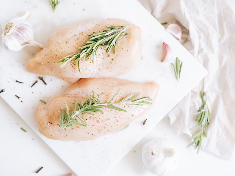 **Savršeni Pileći Fileti u Kremastom Umaku s Gljivama: Ukusni Recept Koji Oduševljava** - Second Image