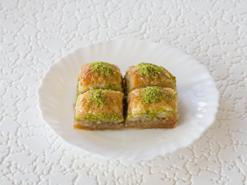 ** Otkrivanje Balkanskih Blagodat: Najbolji Recepti za Sarme, Čevape, Pitu i Baklavu** - Second Image