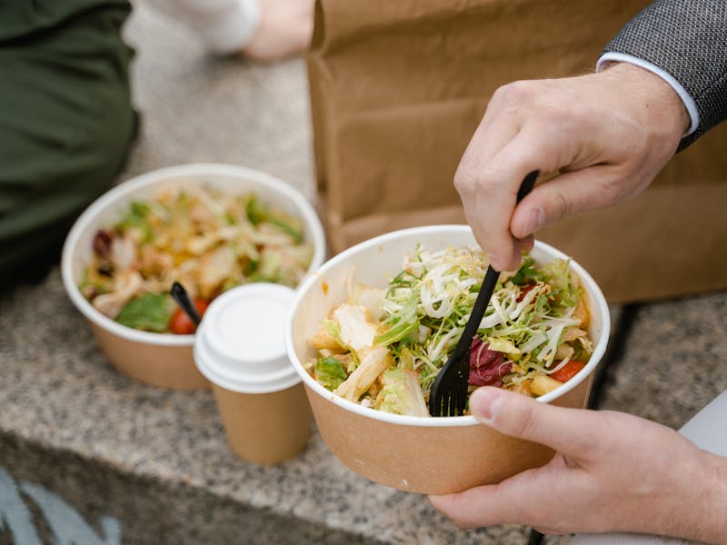 **3 Najbolja Recepta za Ukusne Obroke: Brzi Ručak, Lagana Salata i Slasni Desert** - Second Image