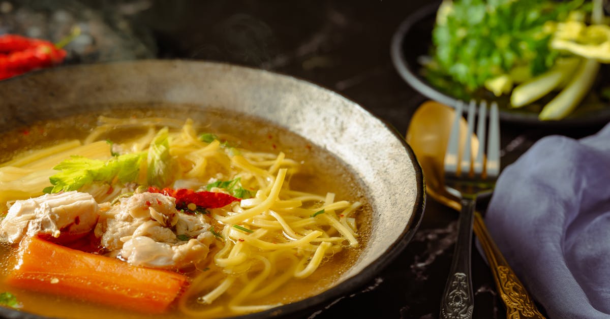 Brza Piletina, Veganska Čorba i Čokoladni Kolač bez Brašna