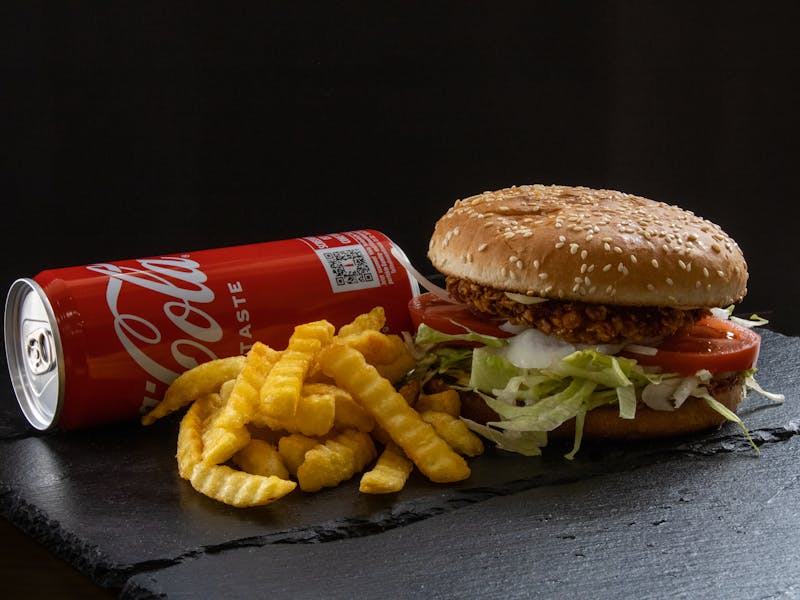 **3 Brza i Ukusna Recepta za Svaki Obrok: Piletina, Burgeri i Panna Cotta** - Third Image