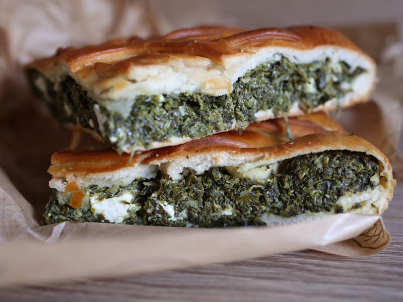 **Savršen Recept za Pitu sa Sirom i Spanaćem: Ukusna i Brza Priprema za Svaku Priliku** - Fourth Image