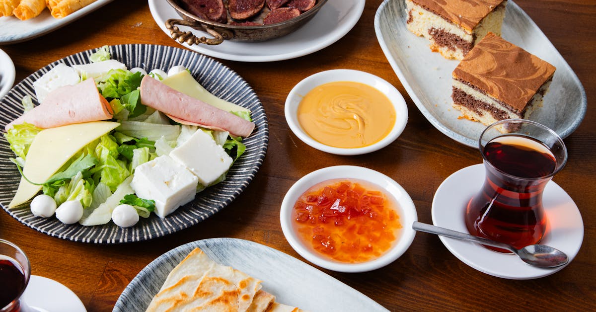 Otkrijte Stare Balkanske Recepture za Slatka Jela: Baklava, Tulumbe i Pita sa Sirom i Šljivama