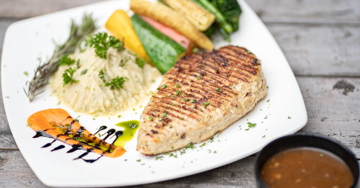 Savršena Piletina u Umaku od Limuna i Meda: Recept za Svaku Priliku