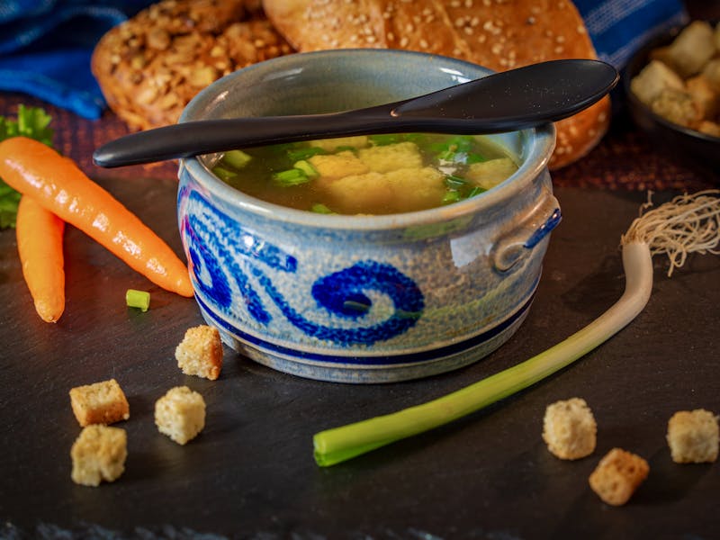 ** Brza Piletina, Veganska Čorba i Čokoladni Kolač bez Brašna** - Second Image