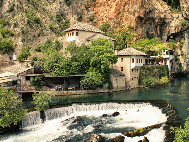 ** Otkrijte Najbolje Balkanske Recepta: Sarma, Čevapi i Baklava za Svaki Ugođaj** - Third Image