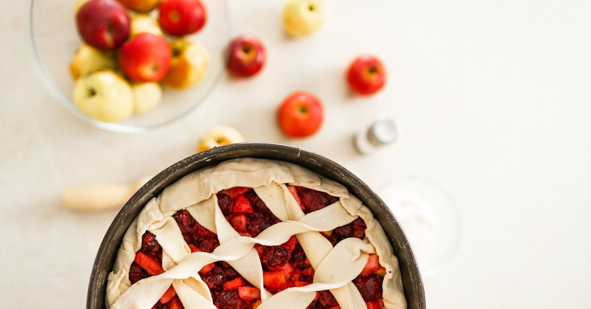 Tradicionalni  Baklava, Tufahija, Pita sa Višnjama i Krempita