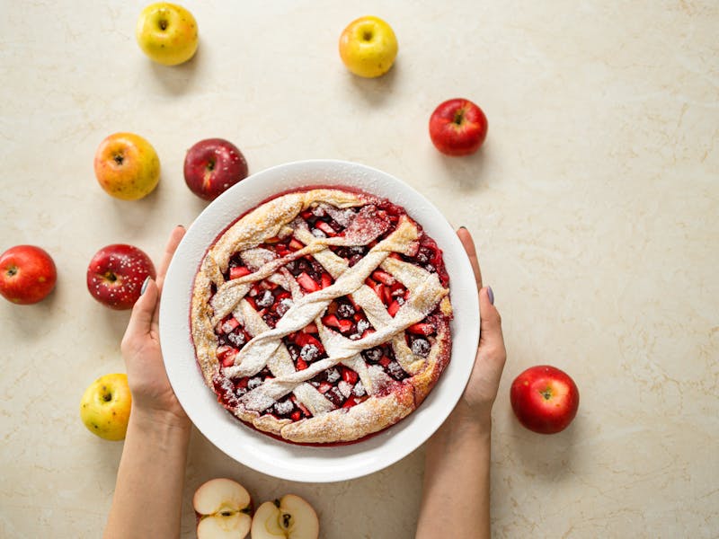 **Brza i Laka Pita sa Jabukama: Oduševite Svoje Goste Ukusnim Desertom!** - Third Image