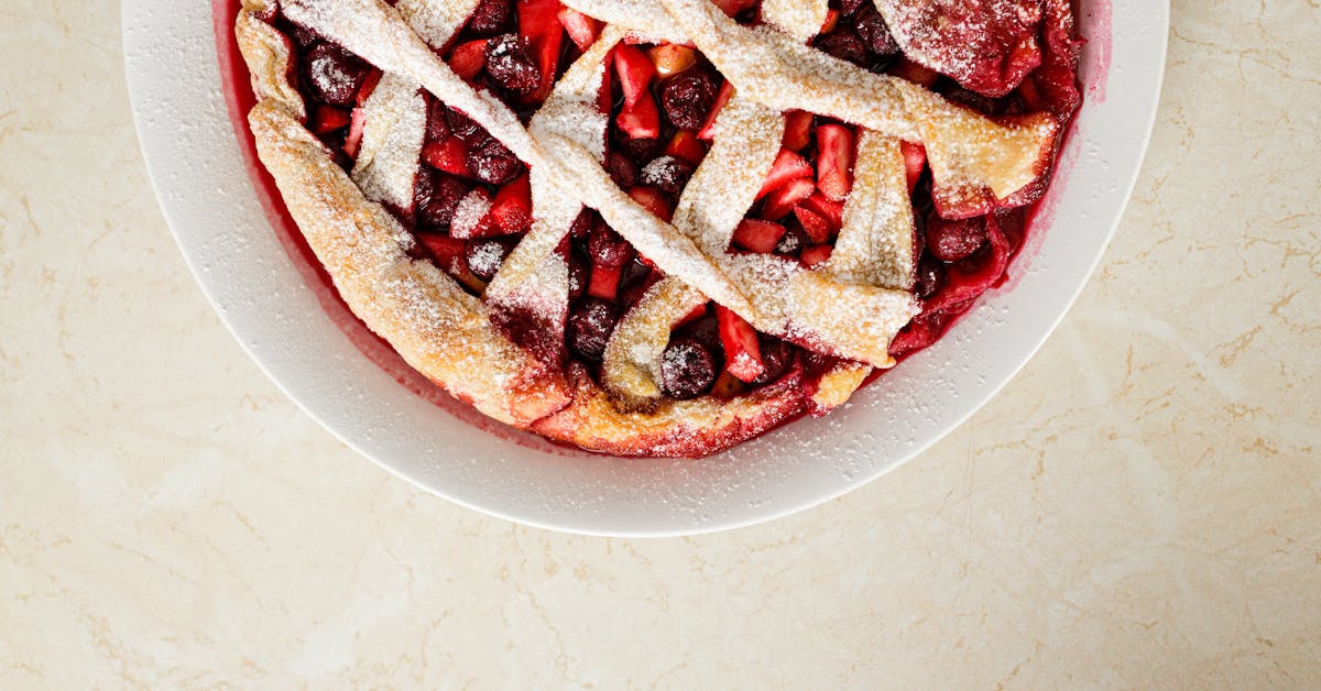 Otkrijte Stare Balkanske Recepte za Slatka Jela: Baklava, Torta i Pita od Jabuka