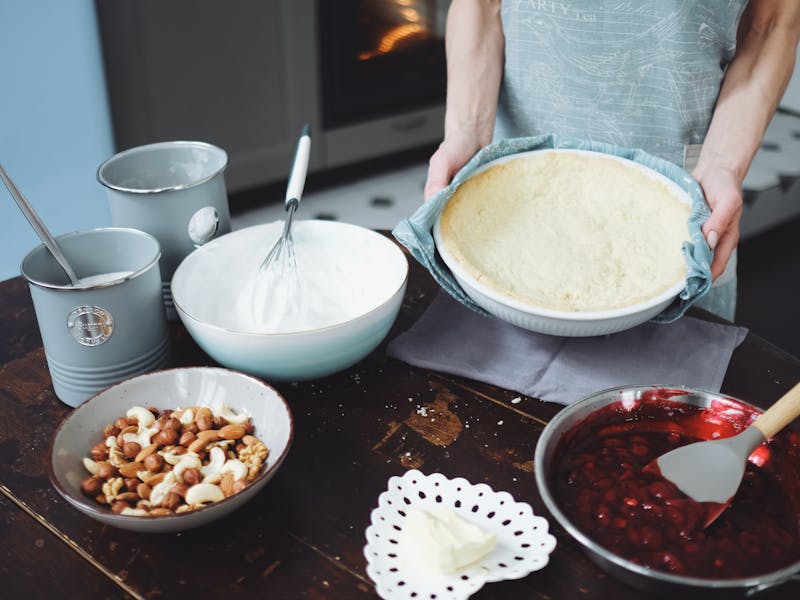 **Otkrijte Tradicionalne Stare Balkanske Recepti za Slatka Jela: Baklava, Pita sa Višnjama i Tufahija** - Fourth Image