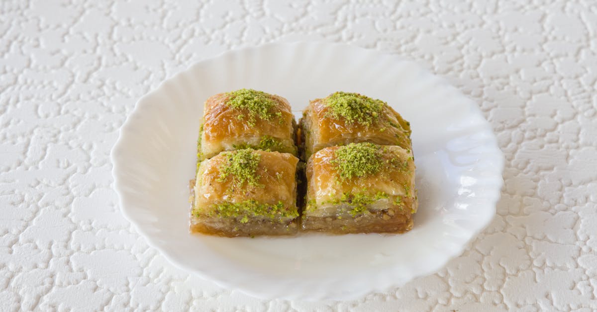 Otkrijte Najbolje Balkanske Recepti: Sarma, Ćevapi, Pita i Baklava Koji Oduševljavaju