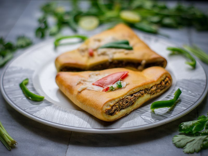 ** Otkrijte Stare Balkanske Recepti za Slana Jela: Sarma, Pita s Meso, Musaka i Punjene Paprike** - Third Image