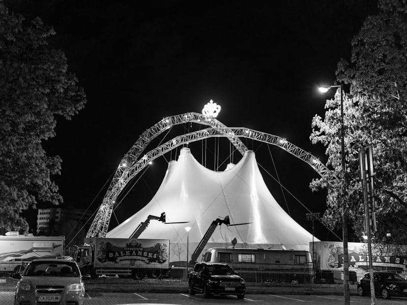 **  Otkrijte Tradicionalne Okuse Balkana** - Fourth Image