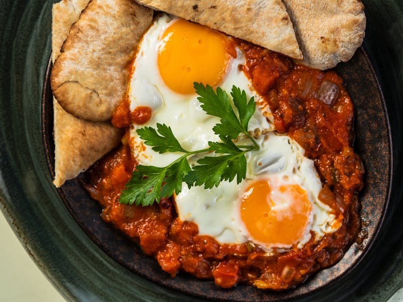 ** Uživajte u Tradicionalnim Jelima kao što su Sarma, Čevapi i Pita** - Third Image