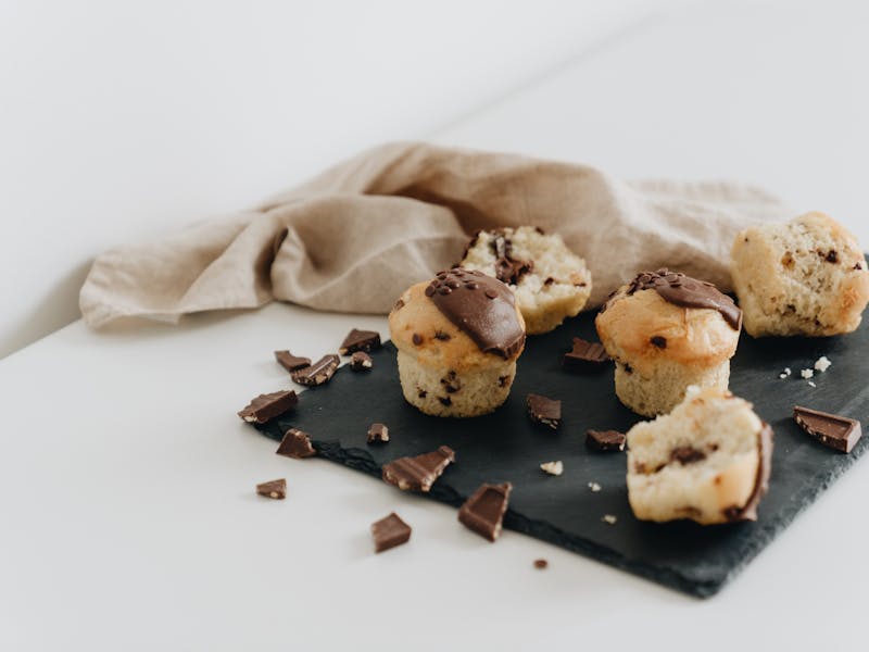 ### Recept za Čokoladne Muffine: Savršena Poslastica za Svaku Priliku 

Ovaj naslov je optimizovan za SEO i Adsense jer uključuje ključne riječi kao što su recept, čokoladni muffini i - Third Image