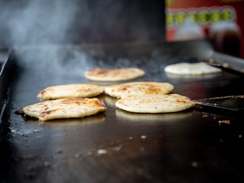 ** Otkrijte Najbolje Balkanske Recepti: Sarma, Pita i Čevapi za Prave Gurmane** - Second Image