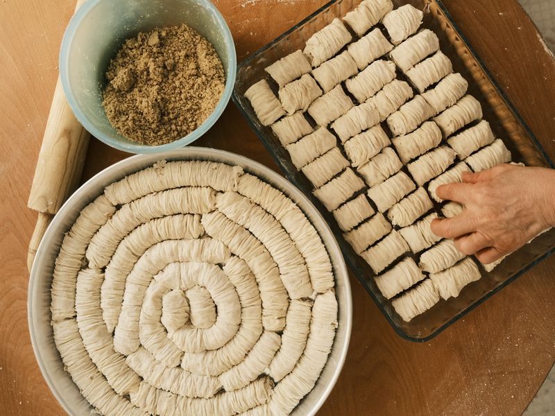 ### Otkrijte Najbolje Balkanske Recepti: Sarma, Ćevapi, Pita i Baklava za Domaću Kuhinju - Second Image