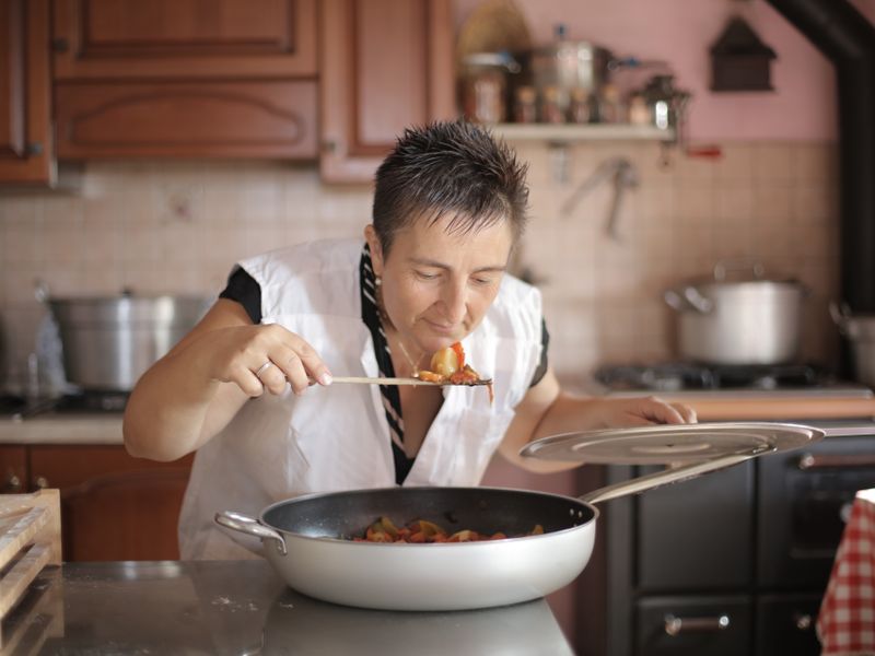 **  Otkrijte Tradicionalne Ukuse i Savjete za Pripremu** - Fourth Image