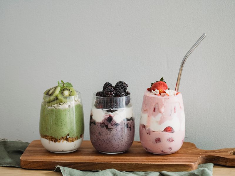**Ljetni Recepti: Osvježite Svoju Kuhinju s Ukusnim Salatama, Smoothie-ima i Desertima** - Third Image