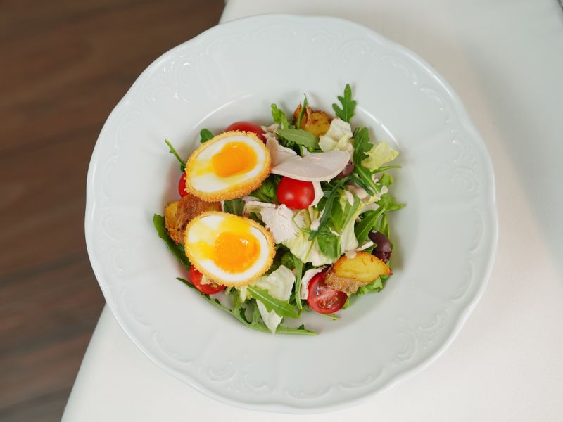 ** Proljetni Recepti: Uživajte u Svježim Jelima s Sezonskim Sastojcima** - Second Image