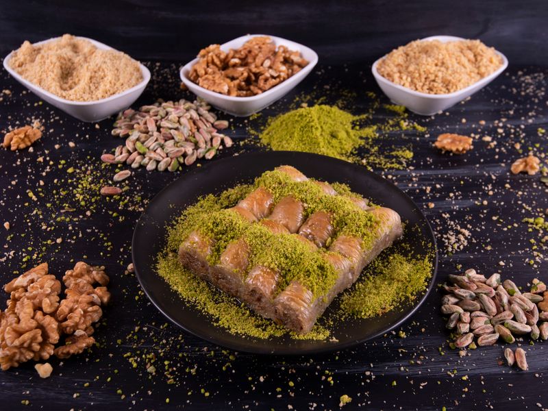 ** Otkrijte Ukuse Sarme, Ćevapa, Pite i Baklave** - Second Image