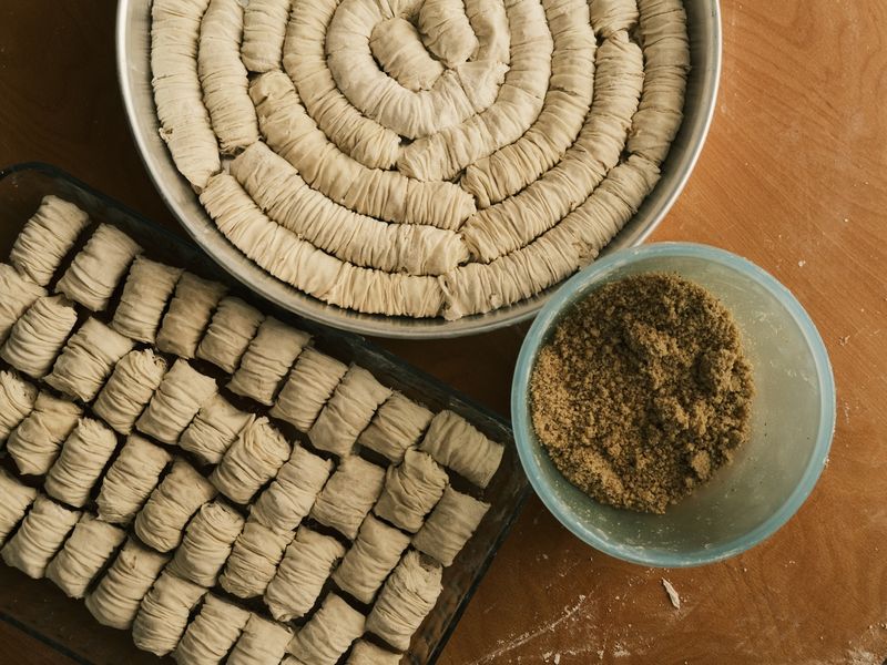 ** Otkrijte Najbolje Balkanske Recepta: Sarma, Pita, Čevapi i Baklava za Ukusne Obroke kod Kuće** - Third Image