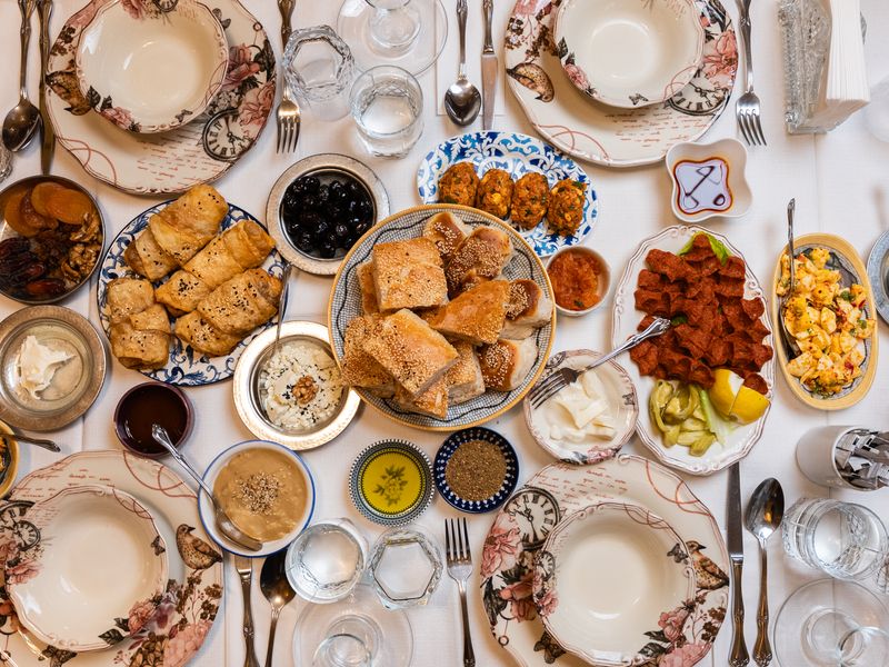 ** Otkrijte Najbolje Balkanske Recepta: Sarma, Pita, Čevapi i Baklava za Ukusne Obroke kod Kuće** - Second Image
