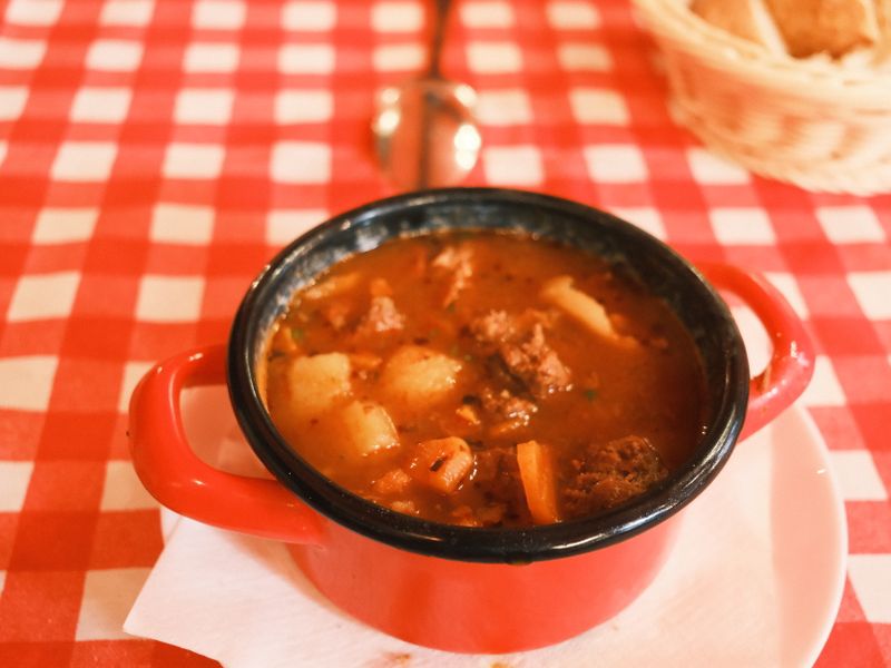 Savršeni bosanski lonac: jednostavan recept za ukusno obiteljsko jelo - Second Image